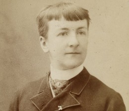 Portrait de Jane Dieulafoy